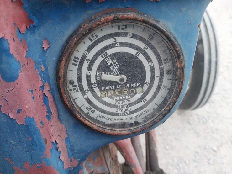 ford-tractor-image-8