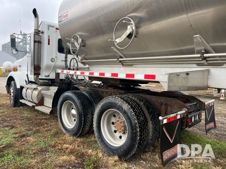 2005-kenworth-t800-image-8