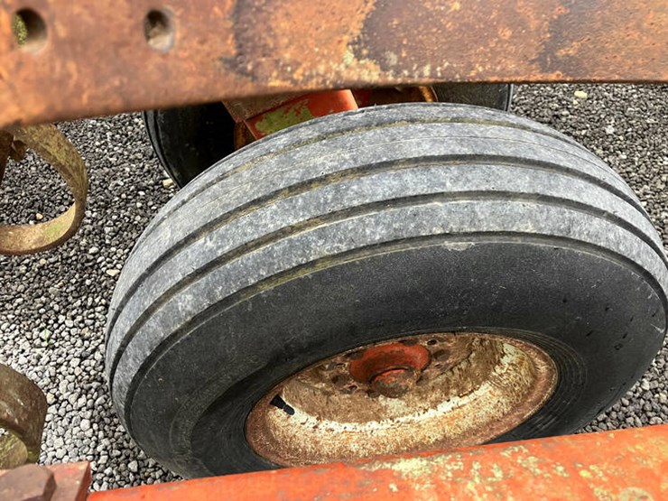 #80000-•-brillion-21'-cult-mulcher-solid-roller-image-6