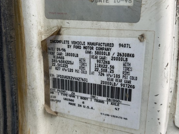 1997-ford-lt8000-image-72