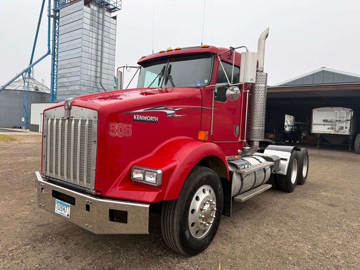 2001-kenworth-t800-image-1
