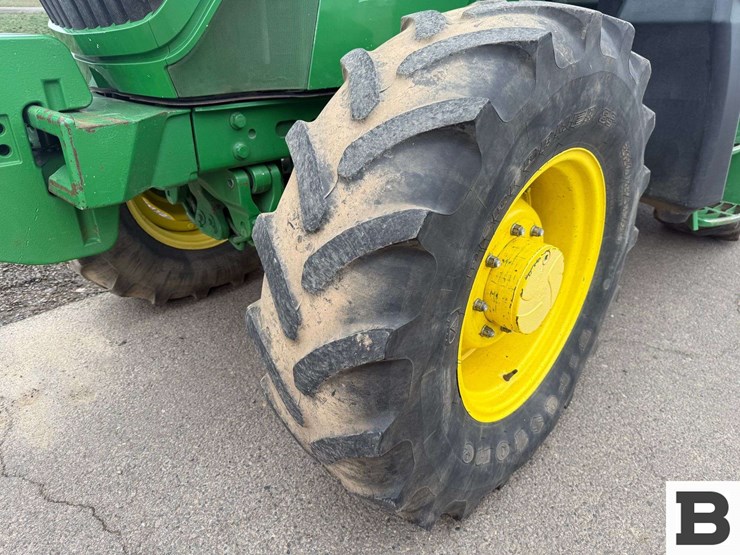 2012-john-deere-6115r-image-23