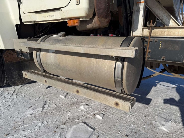 2006-mack-chn613-image-51