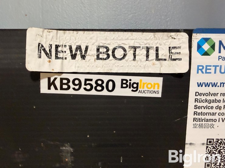 agco-multiguard-sae-15w-40-oil-tote-image-10