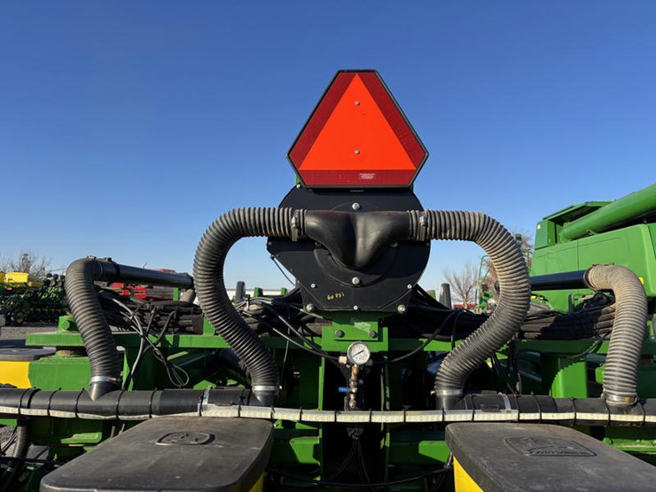 john-deere-db80-image-28