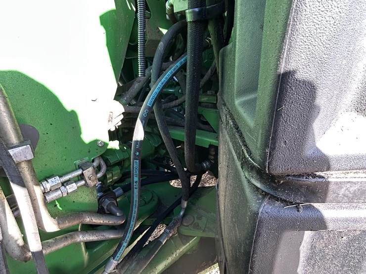 john-deere-9560r-image-17