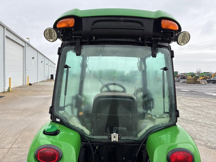 john-deere-3033r-image-26