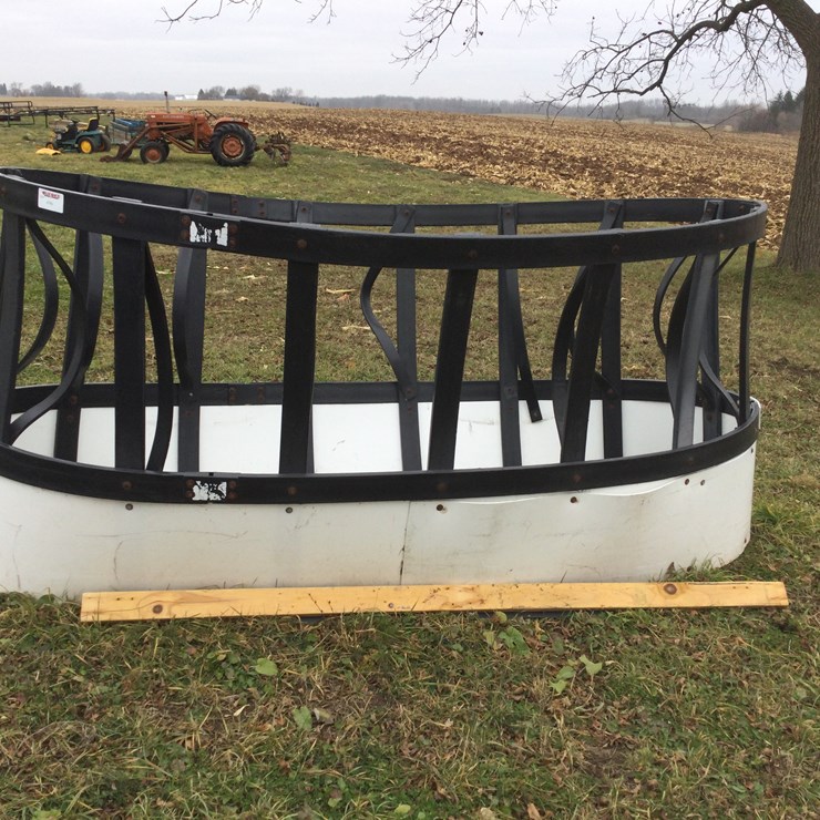 #4796 • Hay Feeder: Location: W2486 Smies Rd, Oostburg, WI 53070