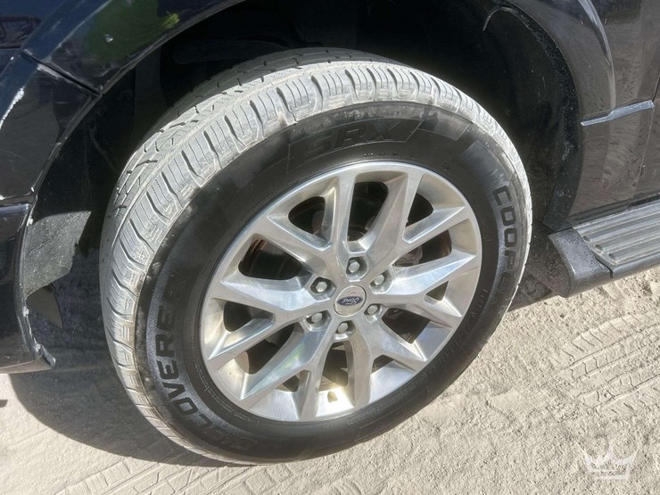 2017-ford-expedition-limited-image-29