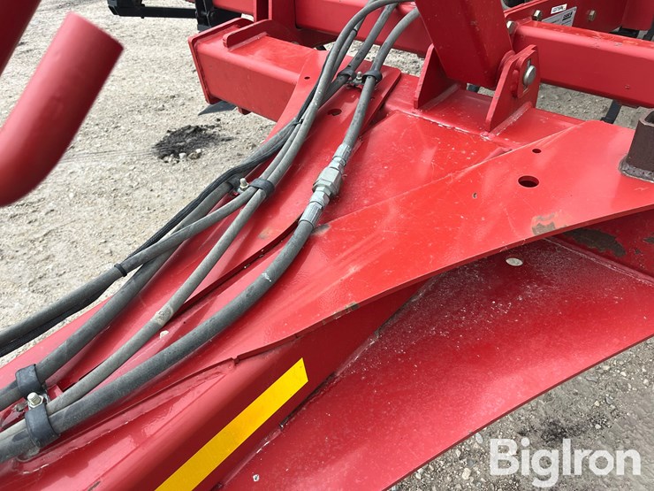 2017-case-ih-255-image-13