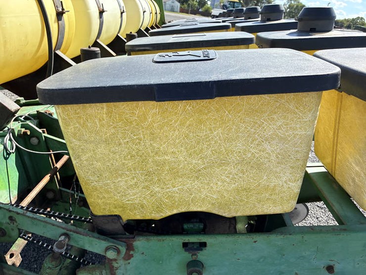 john-deere-7000-image-27