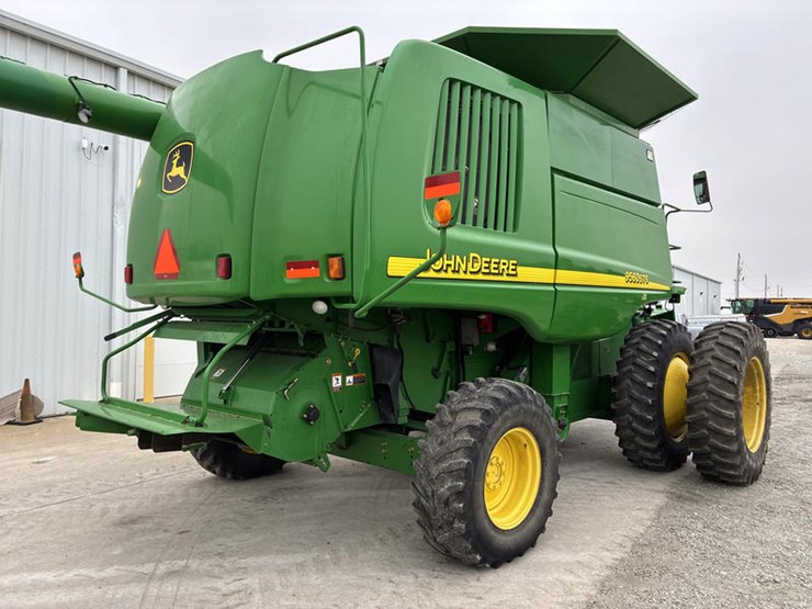 john-deere-9560-image-4