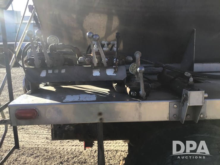 2004-kenworth-t800-image-11