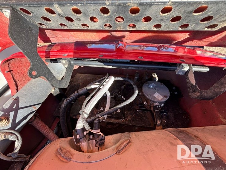 case-ih-patriot-4440-image-113