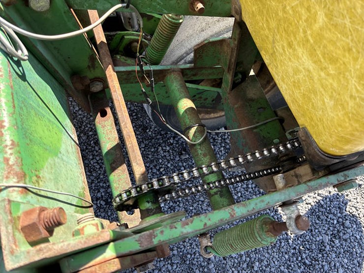 john-deere-7000-image-29