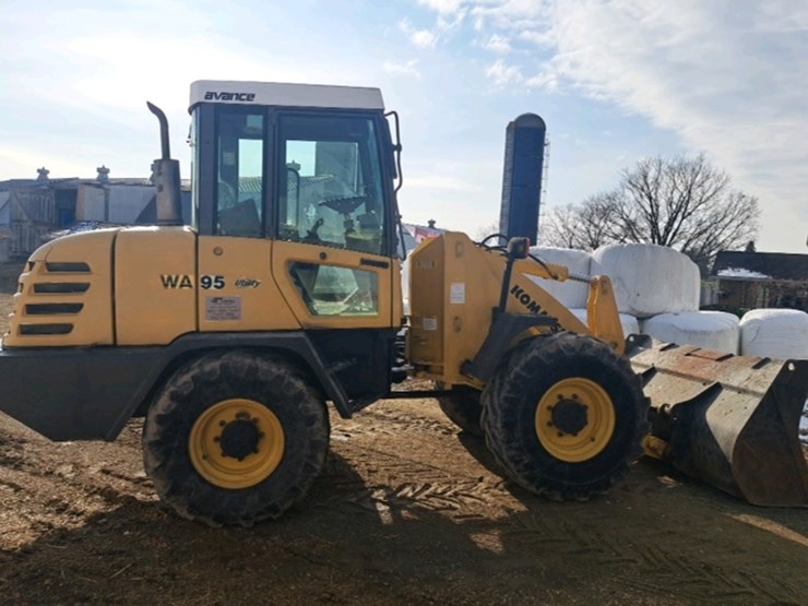 #1700-•-1999-komatsu-wa95-wheel-loader-image-5