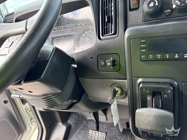 2021-international-mv607-image-32