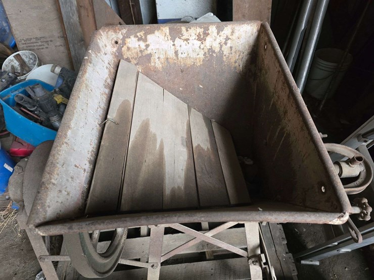 letz-made-for-deere-and-webber-co.-minneapolis-feed-mill,-turns-and-all-levers-work-image-6