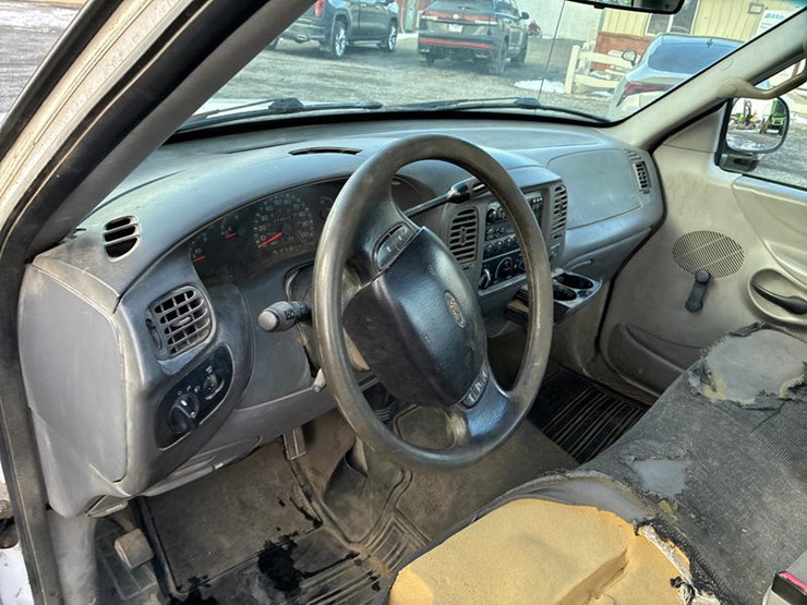 1997-ford-f150-image-32