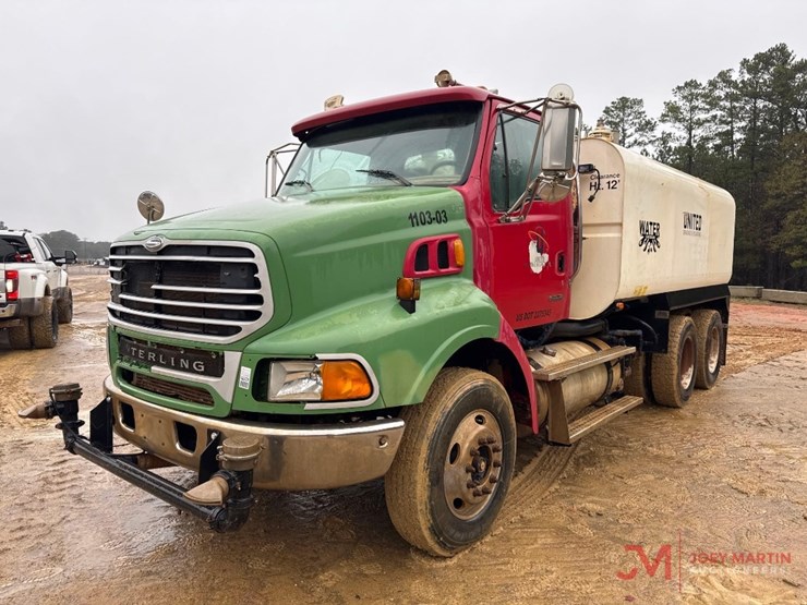 2007-sterling-water-truck-image-4