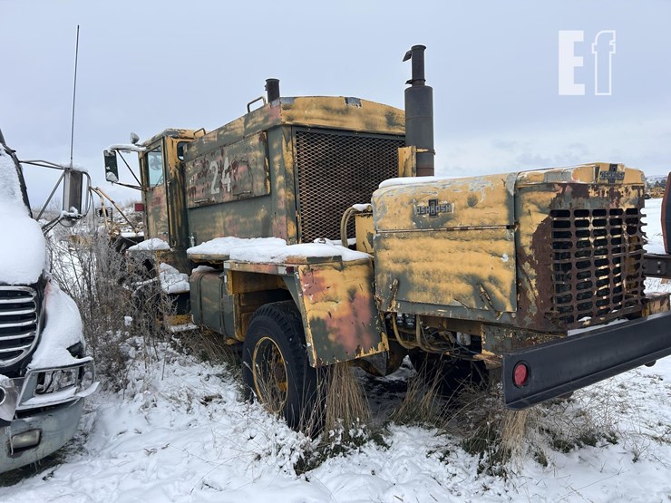 1981-oshkosh-green-snow-blower-image-6