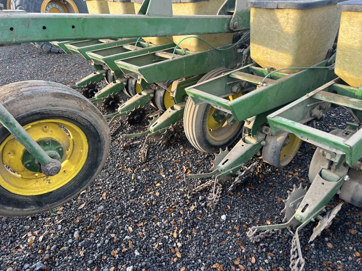 john-deere-7100-image-7