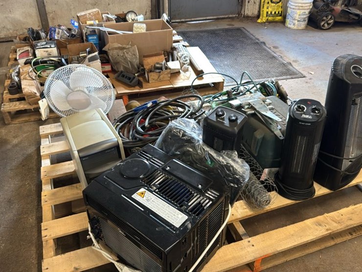 #190-•-skid-of-miscellaneous*-image-1