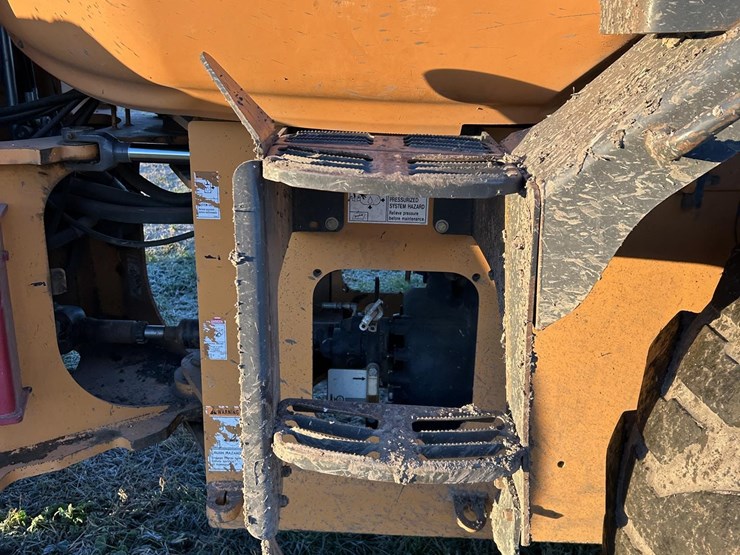 2014-case-721f-xr-image-31