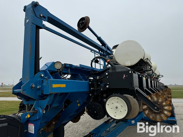 2012-kinze-3660-image-12