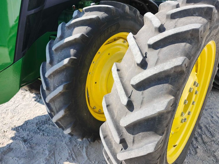 john-deere-8r-280-image-3