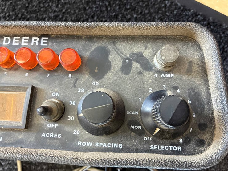 john-deere-7000-image-56