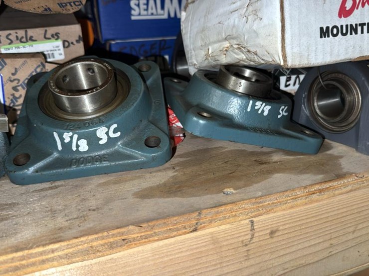 #169-•-contents-of-shelf-3*-image-4