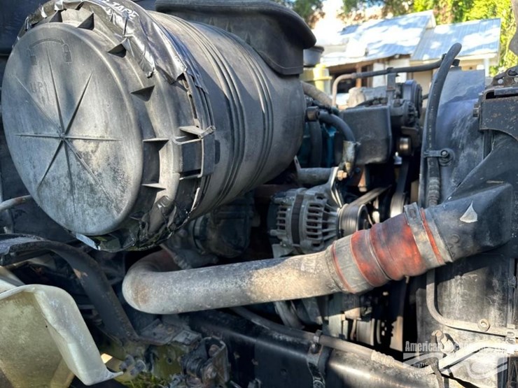 2003-international-durastar-4300-image-7