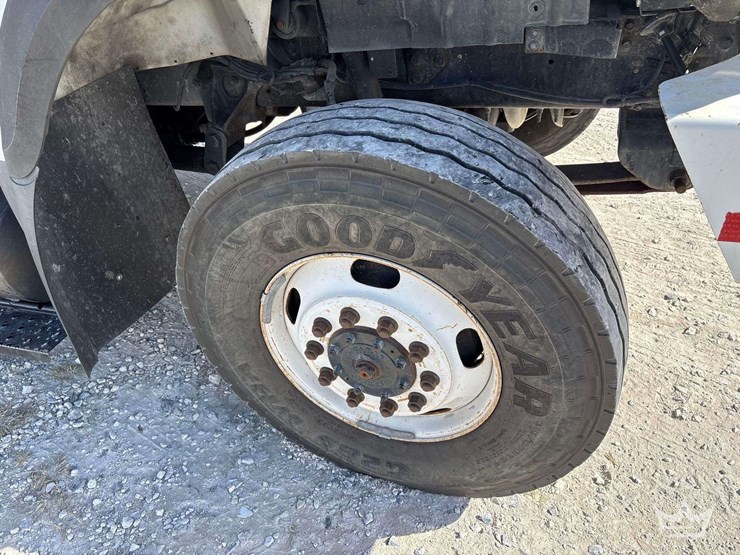 2013-international-workstar-7400-image-50