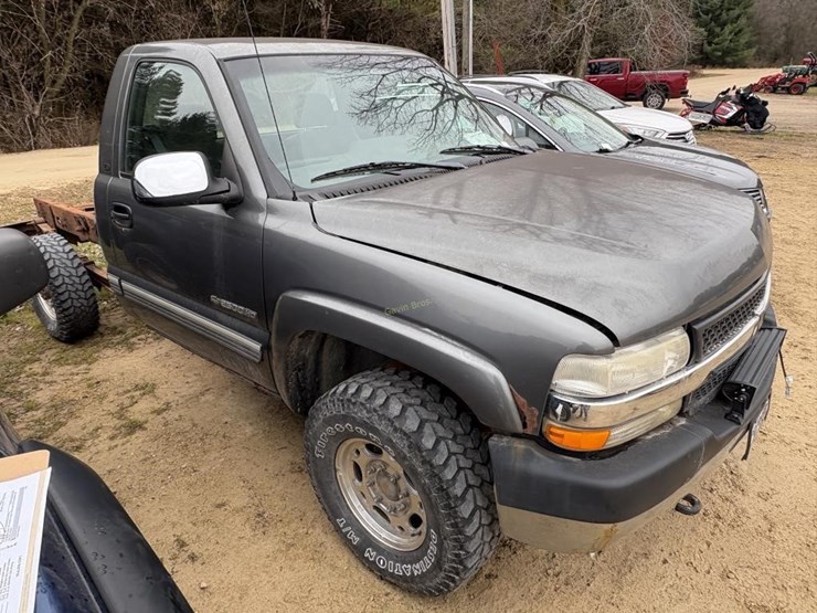 2001-chevrolet-2500-image-3