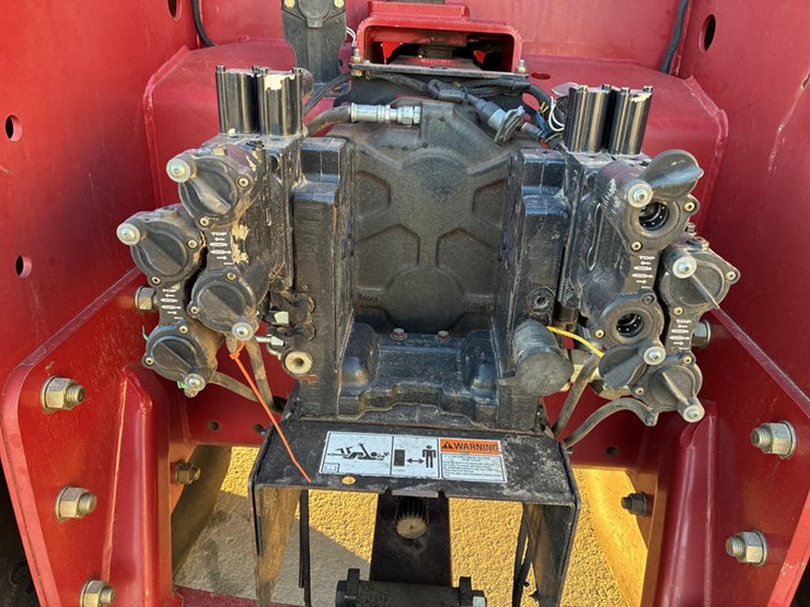 case-ih-275-image-30