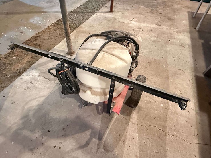 fimco-pull-type-sprayer-with-hand-want-and-boom,-6.5’-spray-width-image-4