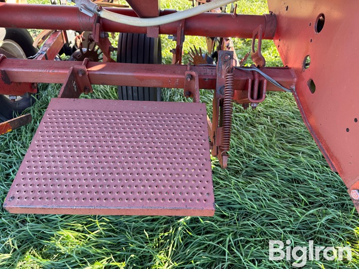 international-400-image-12