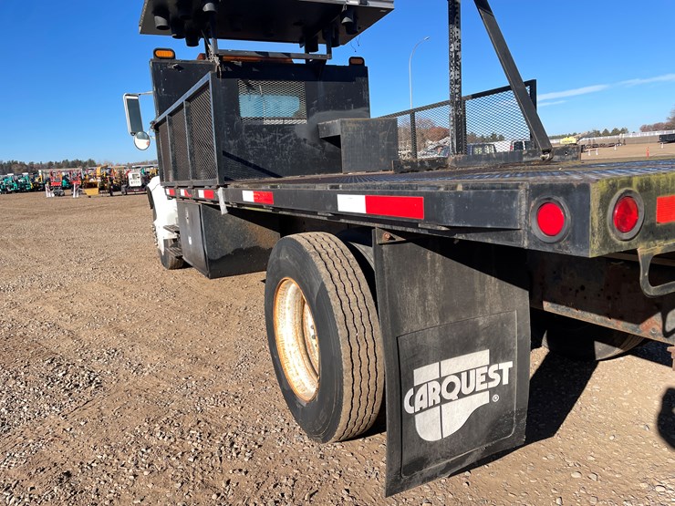 international-4700-image-16