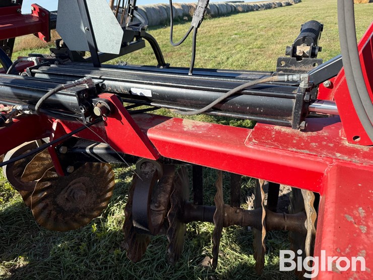 case-ih-330-image-20