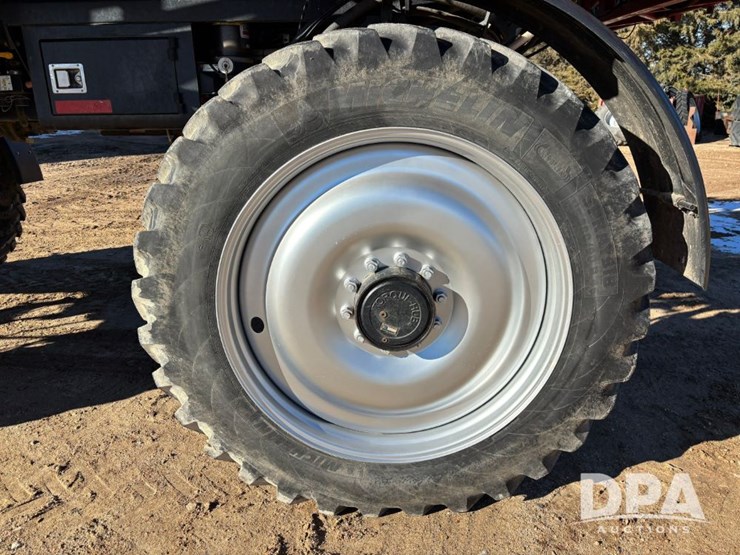 case-ih-patriot-4440-image-50