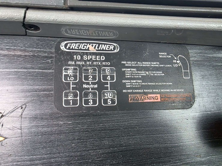 2007-freightliner-cl120-day-cab-semi,-978,000-miles,-detroit-series-60-–-14l-engine,-515hp,-10-speed-image-34