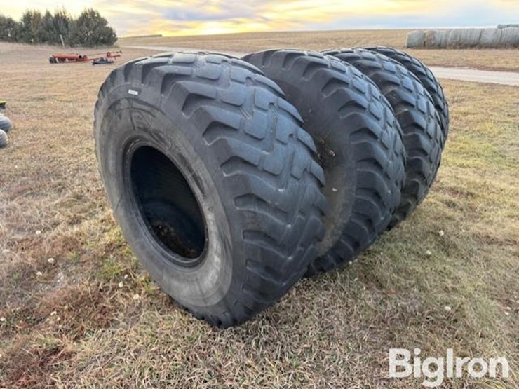 michelin-xtla-20.5-25-tires-image-1