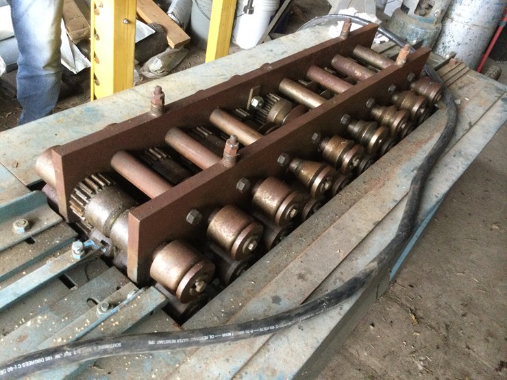 #4778-•-(5)-cleat-lock-former:-location:-w2486-smies-rd,-oostburg,-wi-53070-image-2