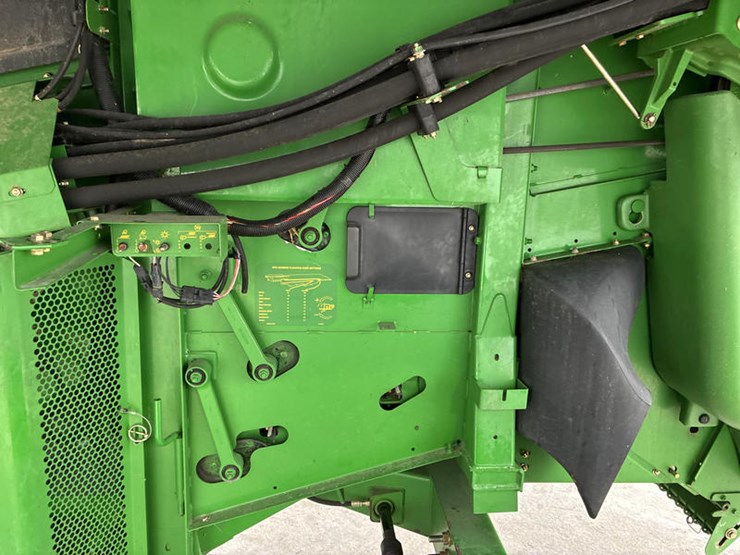 john-deere-9560-image-52