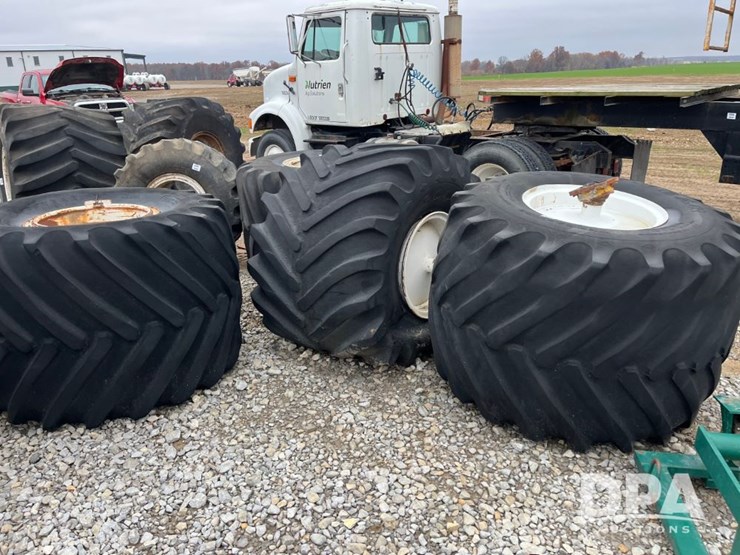 good-year-flotation-tires-(jn3479)-image-2