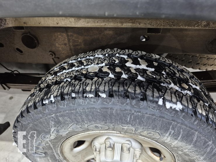 2000-chevrolet-silverado-2500-image-8