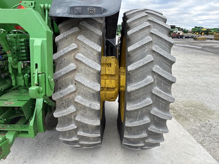 john-deere-8335r-image-60