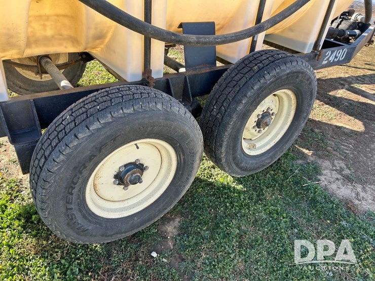 liquid-nurse-trailer-(cp1349,-tank-2490,-unit-92689)-image-6