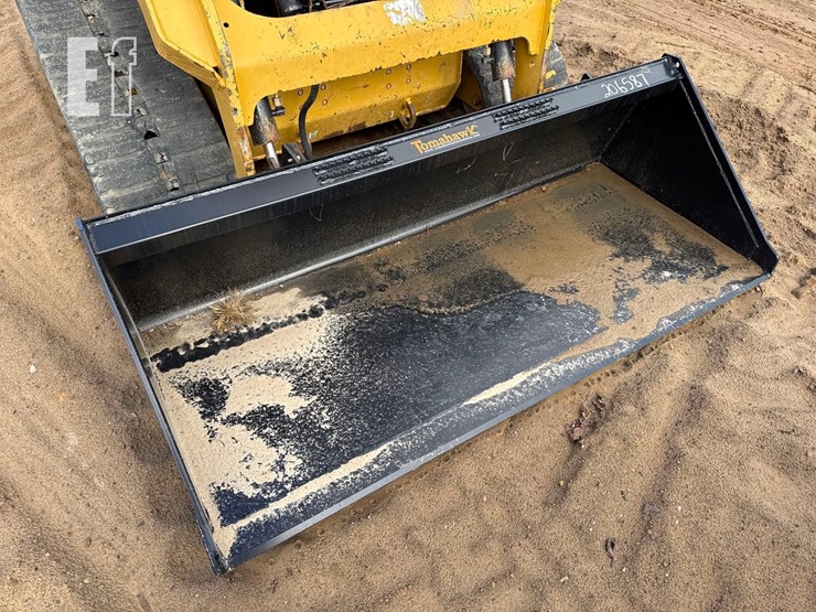 2017-caterpillar-239d-image-16